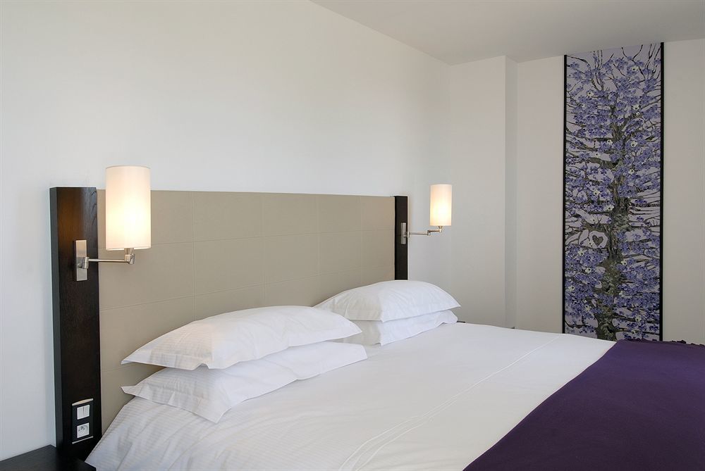 Hotel La Ferme De Bourran Rodez - Parking Prive Gratuit Exteriör bild